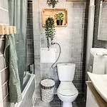 Charming Old Town Apartment With Ac In Bratislava *