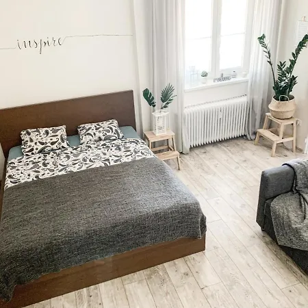 Charming Old Town Apartment With Ac In Bratislava *