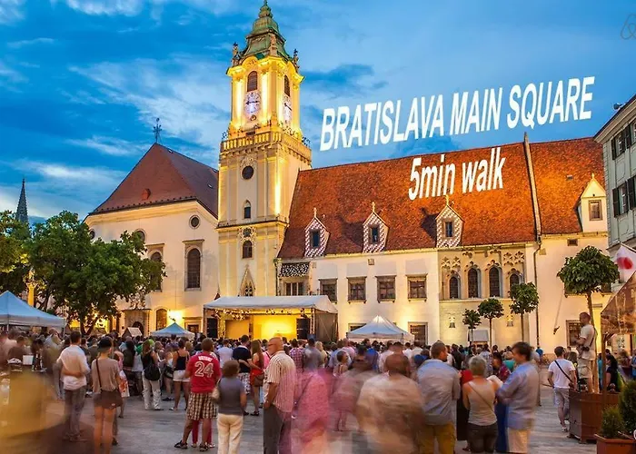 Charming Old Town Apartment In Bratislava Apartmán